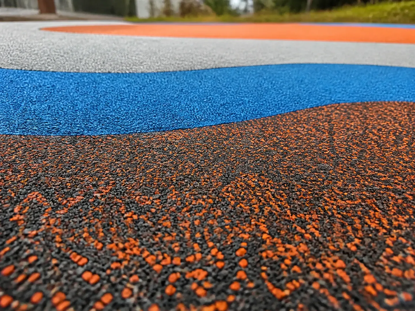 Close-up of coloured surfacing granules